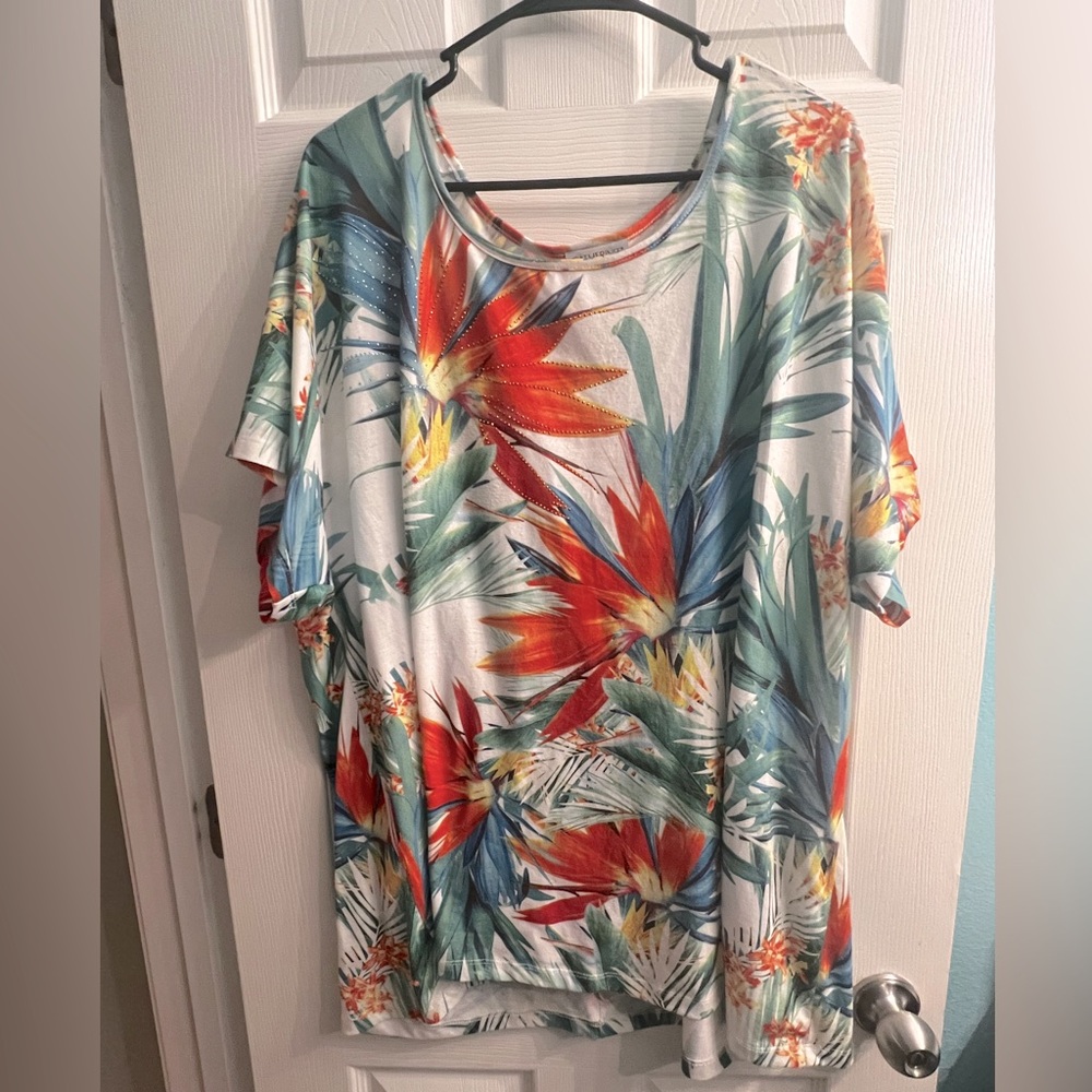 Women’s Floral Short Sleeves